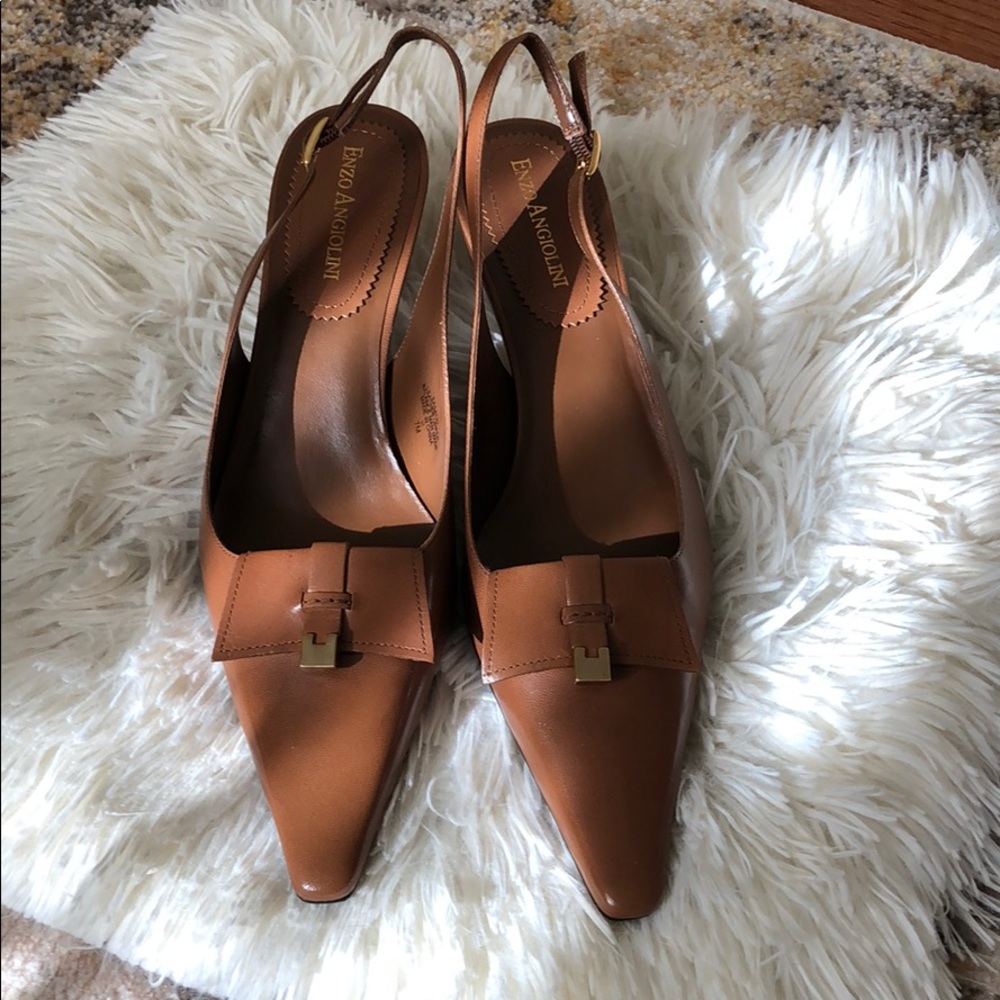 Enzo Angiolini, sandals, brown. Size 7M. Heels 2.5
